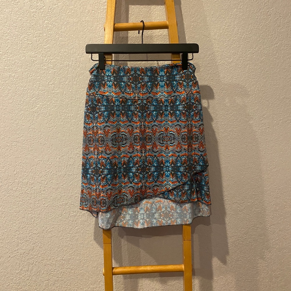 Colorful print jersey knit skirt